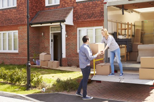 Apartment removal logistics in Isle of Dogs urban setting